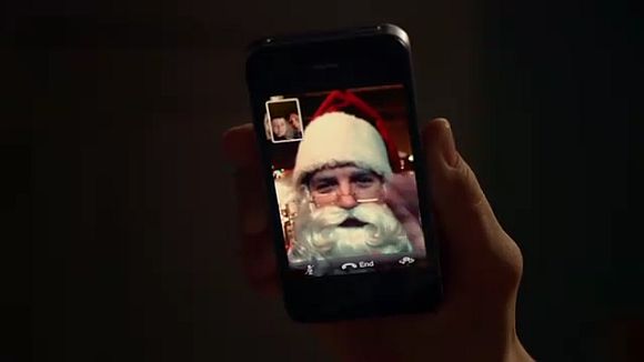 101221-iPhone-4-Chrstmas-ad