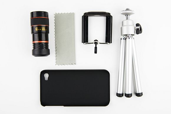 110215-iphone-telephoto-lens-3-small