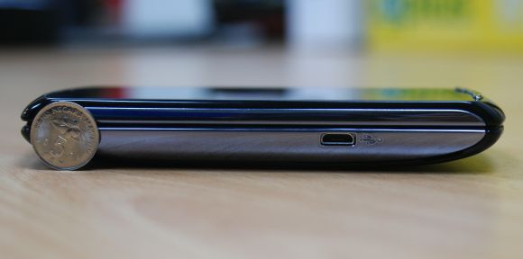 110621-XperiaPlay-15