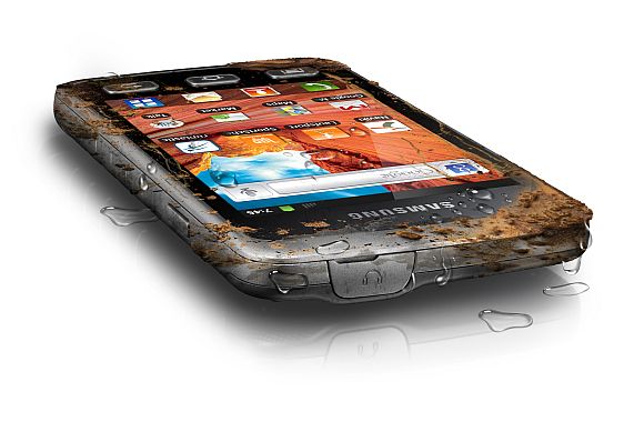 110811-GalaxyXcover-1-small