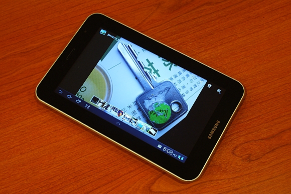 111203-GalaxyTab7Plus-Hero