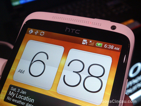 120331-htc-one-x-hands-on-2