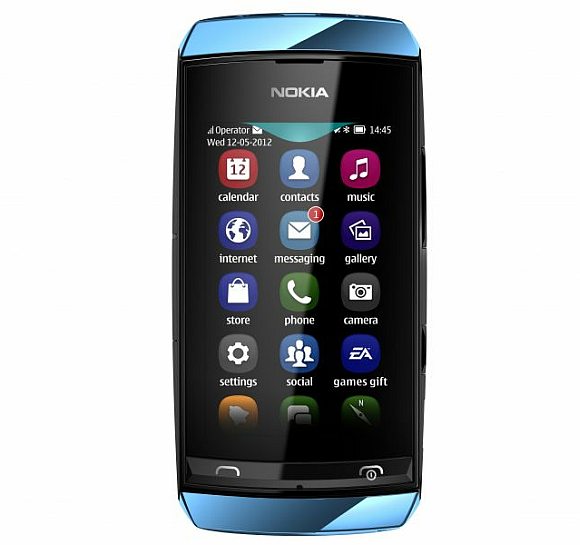 120607-nokia-asha-306-02