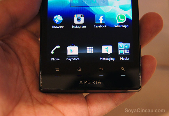 121113-sony-xperia-ion-review-12