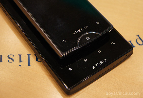 121113-sony-xperia-ion-review-13