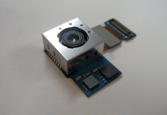 131007-samsung-new-2014-13mp-camera