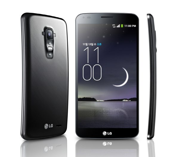 131028-lg-g-flex-curved-smart-phone-04