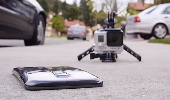 131124-lg-g-flex-drop-test-video