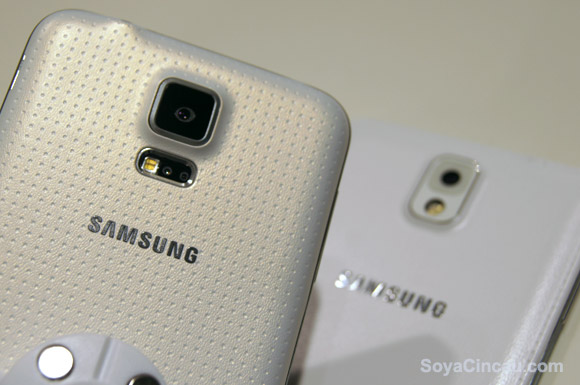 Samsung Galaxy S5 Camera Comparison