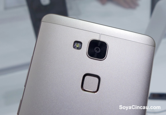 140909-huawei-ascend-mate-7-03