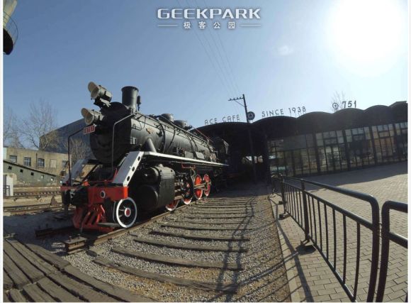 150305-xiaomi-yi-comparison-1a-resized