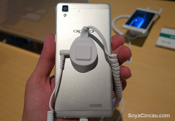 150708-oppo-r7-lite-malaysia-hands-on-09