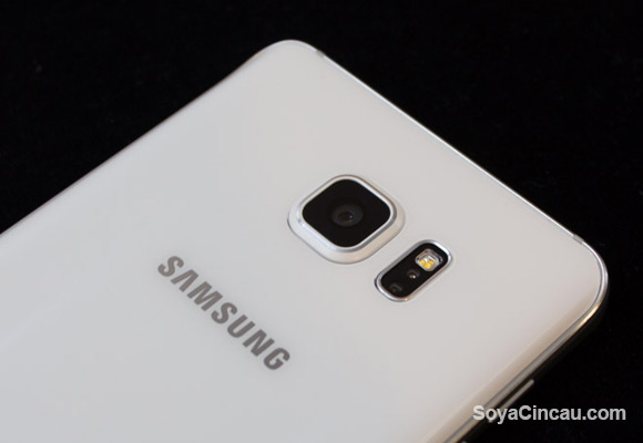 150813-samsung-unpacked-galaxy-note-5-hands-on-09