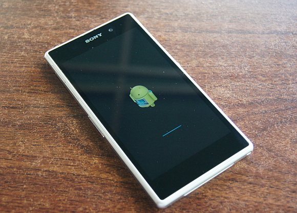 150915-sony-xperia-z1-android-5-1-1-update