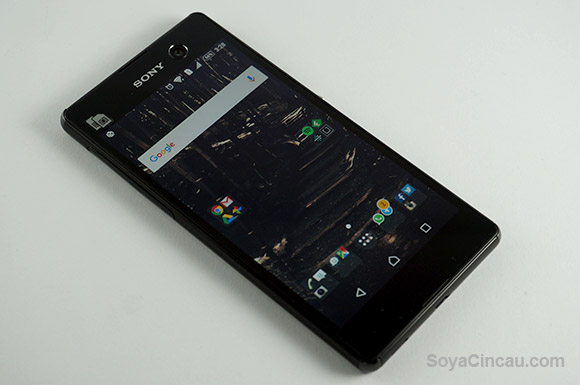 151127-Sony-Xperia-M5-Dual-Review-01