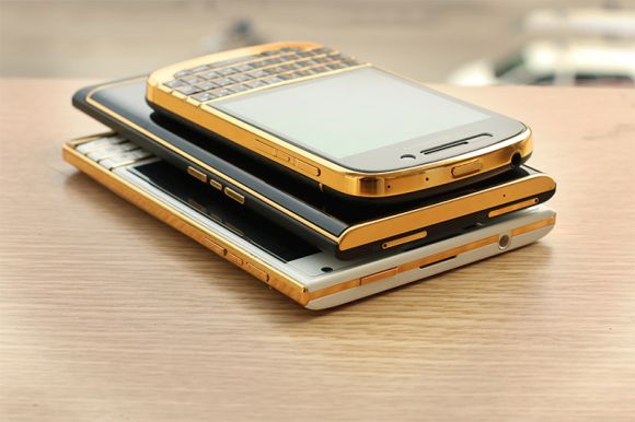 151130-Gold-BlackBerry-Priv-07