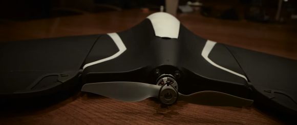 160105-drone-parrot-disco-1