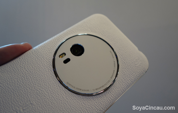 160114-asus-zenfone-zoom-hands-on-7