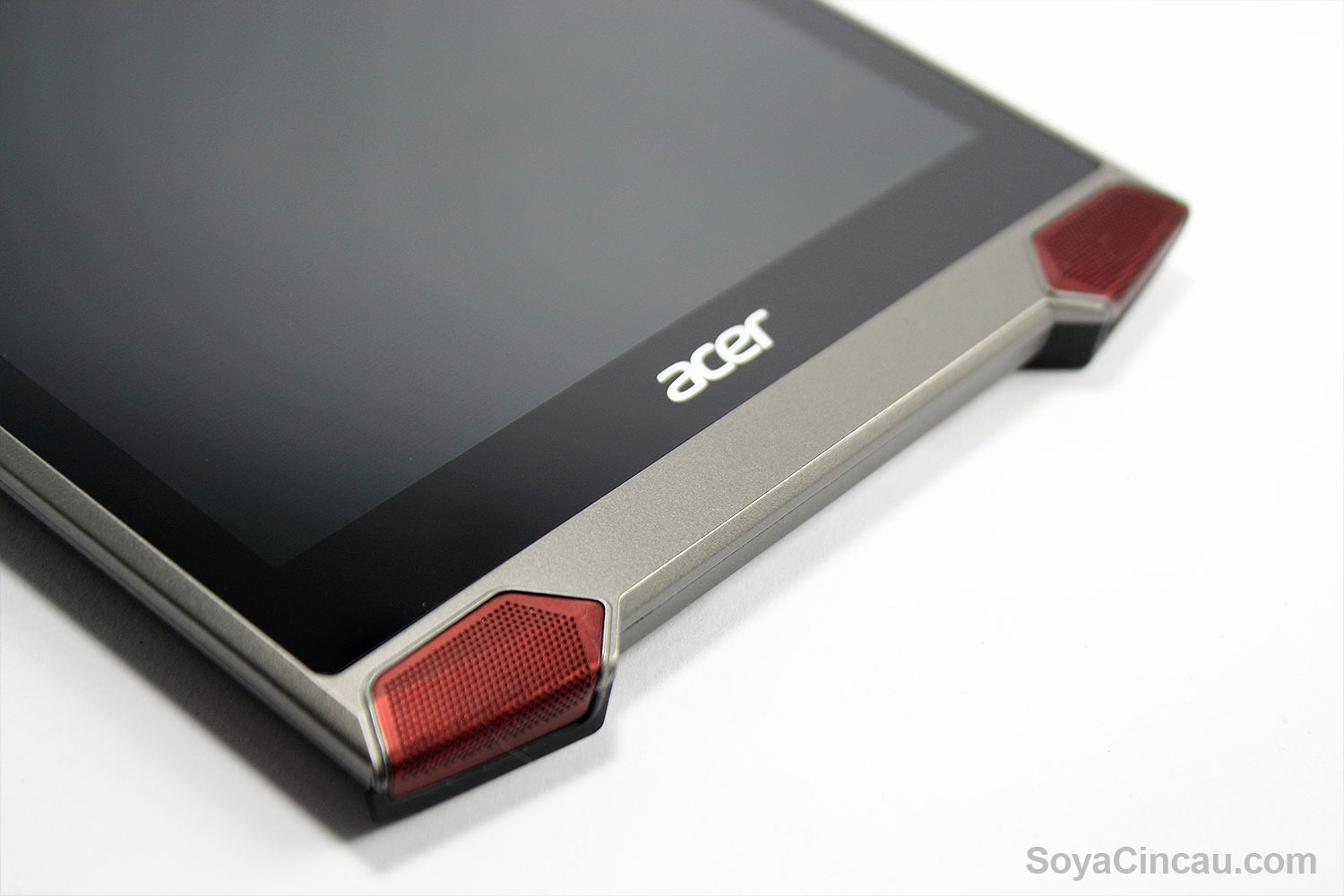 160122-Acer-Predator-Tablet-Review-04