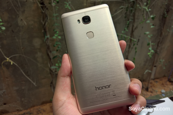 160126-honor-5x-7-enhanced-launch-2