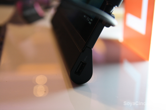 160506-lenovo-thinkpad-x1-tablet-2