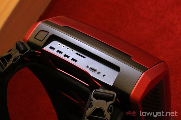 160530-msi-backpack-gaming-desktop-2