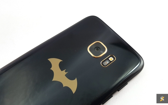 160615-samsung-galaxy-s7-injustice-11