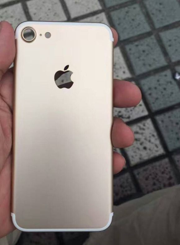 160712-iphone-7-leak