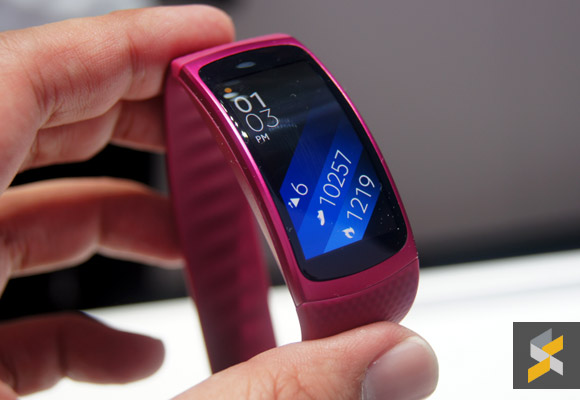 160819-samsung-gear-fit2-malaysia-sale-01