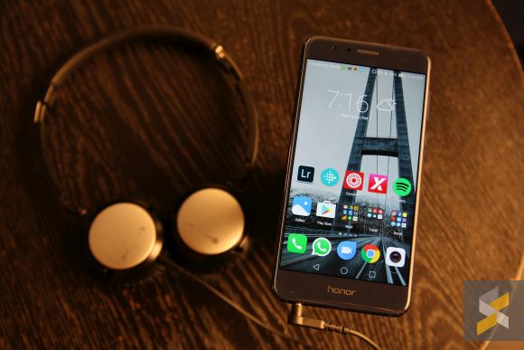 161005-honor-8-advertorial-4