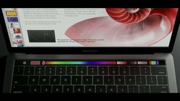 161028-apple-macbook-pro-official-launch-13