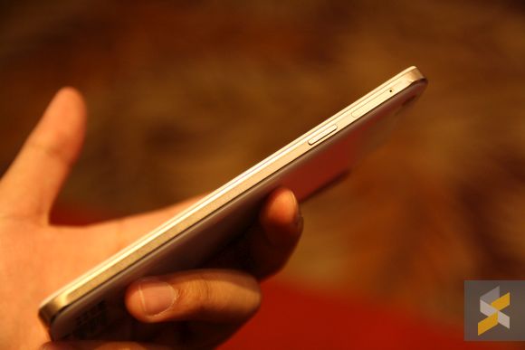 161101-sharp-z2-hands-on-malaysia-4