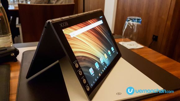 161128-lenovo-yogabook-01
