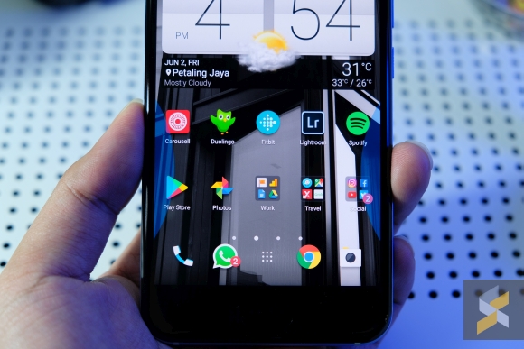 HTC U11 Malaysia squeeze actions