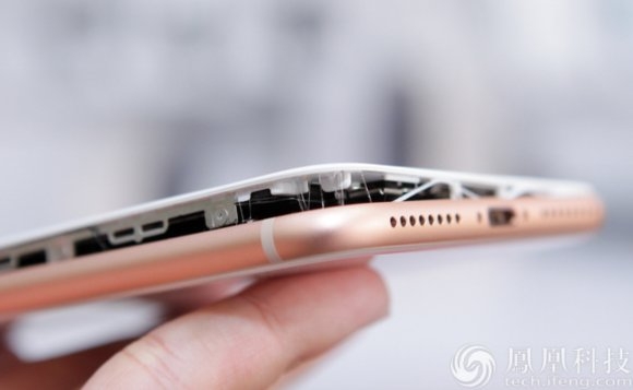 iPhone 8 battery swelling