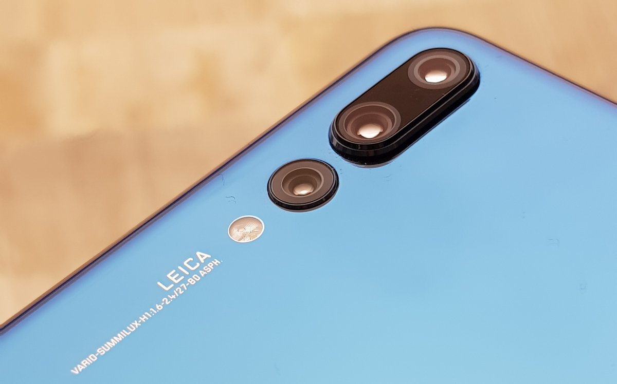 Why does the huawei p20 have 3 cameras