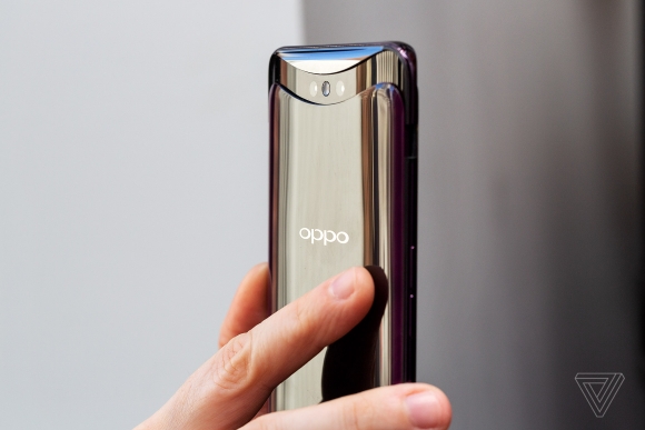 Oppo's All-Screen Find X Hides A Pop-Up Selfie Camera