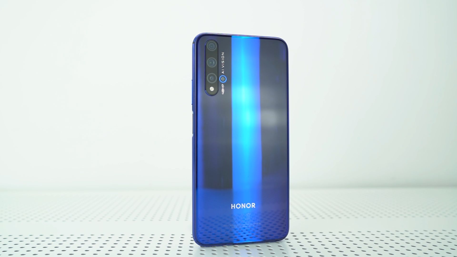 Honor 20 256. Хонор 20 Quad Camera. Honor 20 синего цвета. Хонор 20 Лайт цена 128гб мощность.