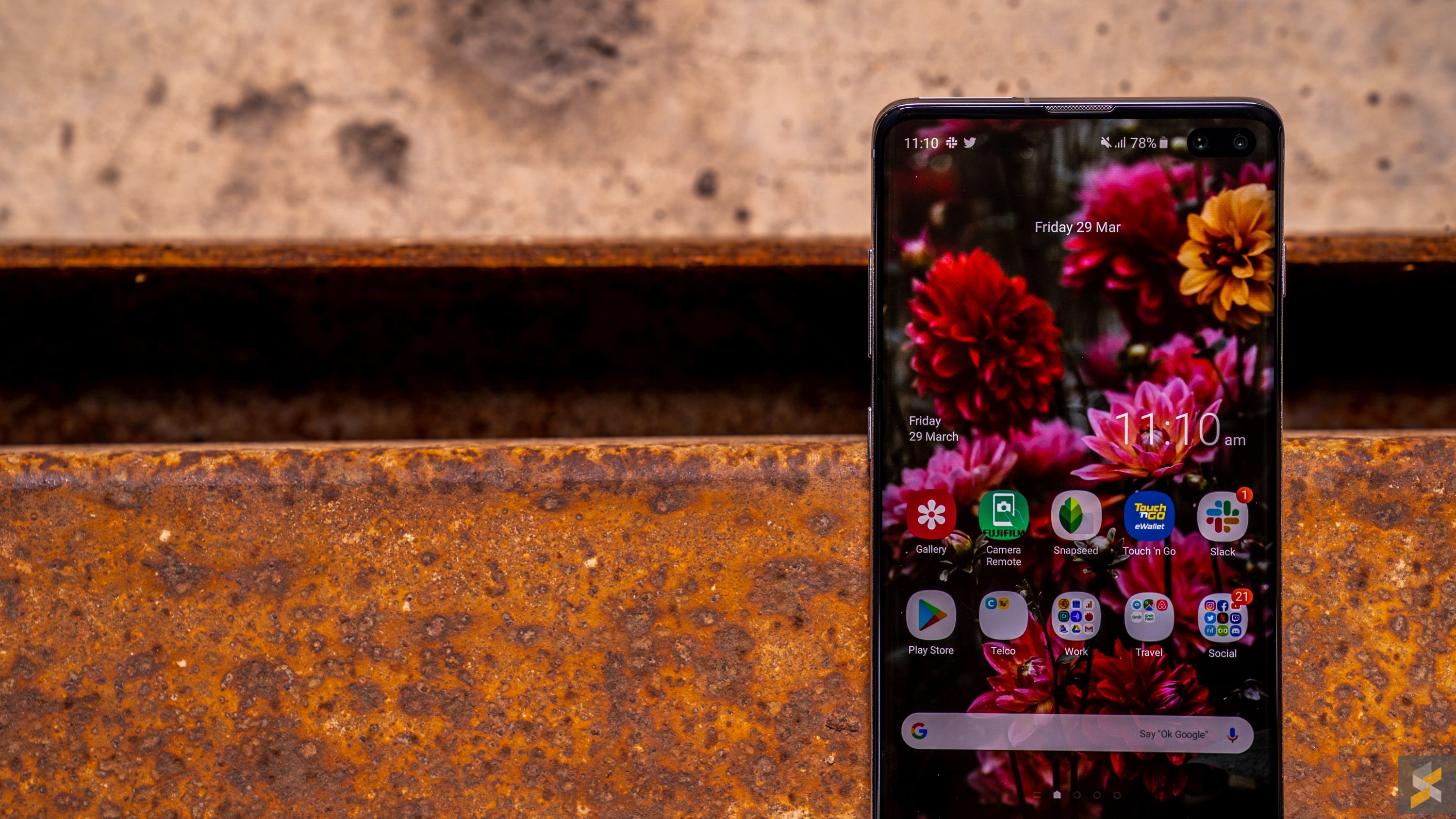 Samsung Galaxy S10  Comparison tables - SocialCompare