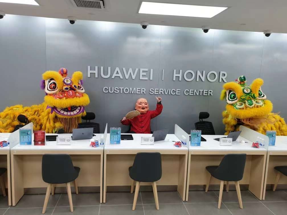 https://www.soyacincau.com/wp-content/uploads/2019/12/191209-huawei-premium-service-centre-KL-ecocity-03.jpg