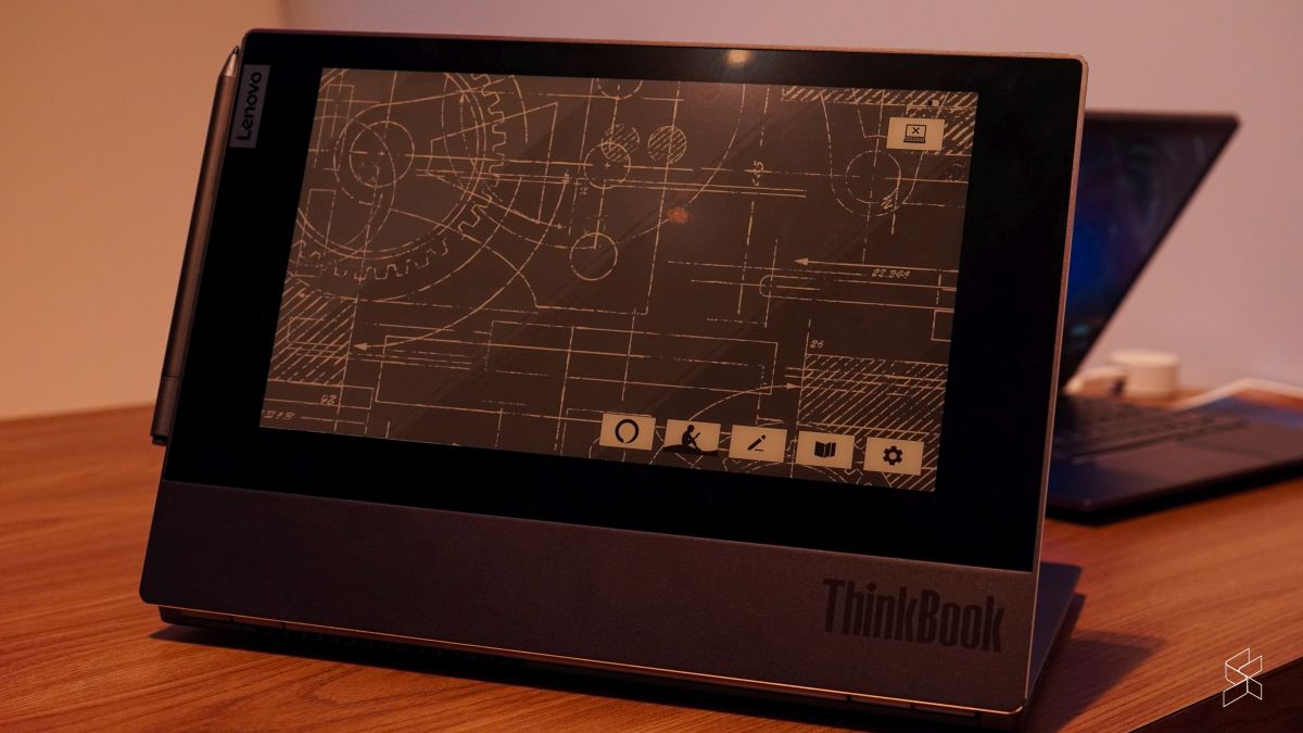Picture of the keyboard of the ThinkBook Plus