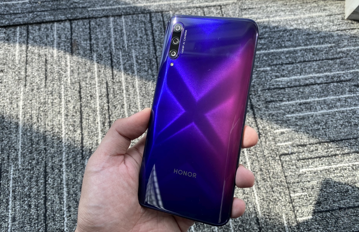 Honor 10 оригинал. Когда создали Honor 9x.