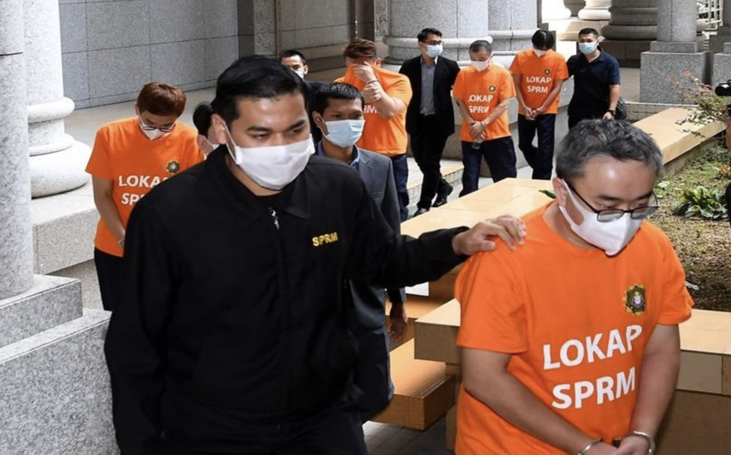 7 telco employees arrested by MACC for selling customer data